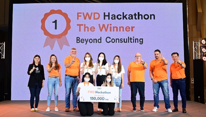 FWD ประกันชีวิต มอบรางวัลผู้ชนะเลิศ โครงการ ‘FWD Hackathon’