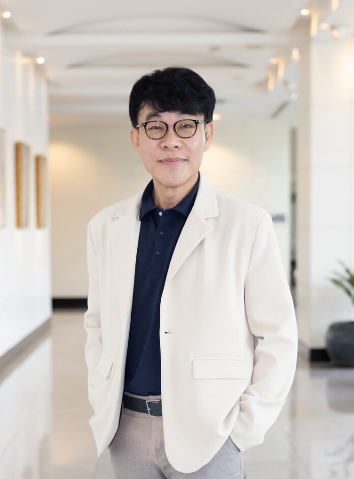 ดร.อภิสิทธิ์ 5