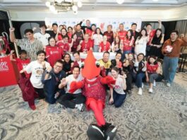 กรุงไทย – แอกซ่า จัดกิจกรรมสุดเอ็กซ์คลูซีฟ “LFC Legends Meet and Greet” ให้ลูกค้าแฟนบอลลิเวอร์พูลกระทบไหล่ 2 ตำนานนักเตะ“ซามี ฮูเปีย และ นาตาชา ดาวี” อย่างใกล้ชิด